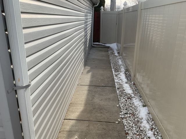 604 Exchange Avenue, Calumet City, IL 60409