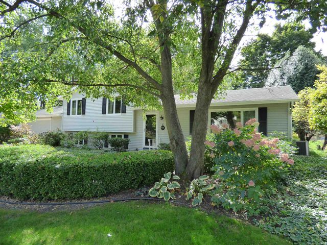 18250 Clairmont Drive, South Bend, IN 46637