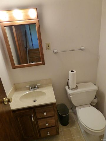 18250 Clairmont Drive, South Bend, IN 46637