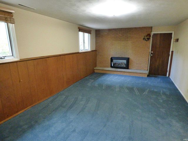 18250 Clairmont Drive, South Bend, IN 46637