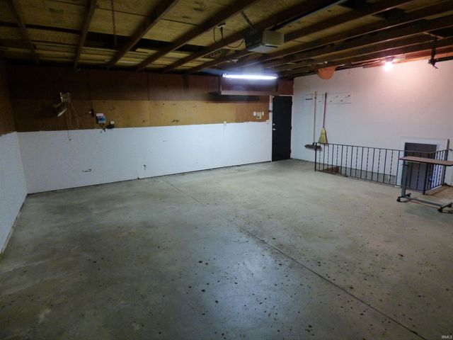 18250 Clairmont Drive, South Bend, IN 46637