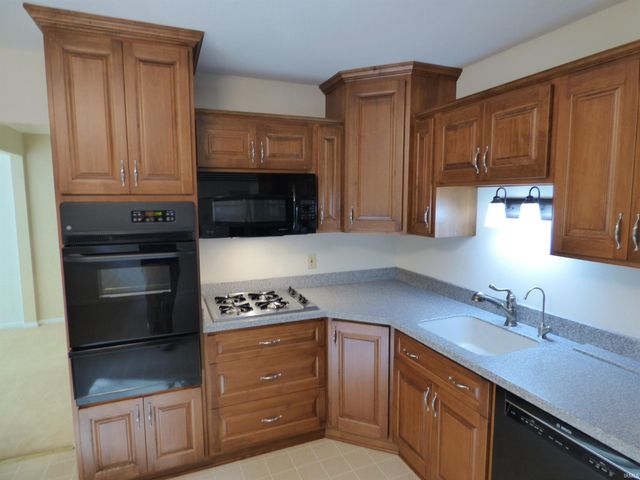 18250 Clairmont Drive, South Bend, IN 46637