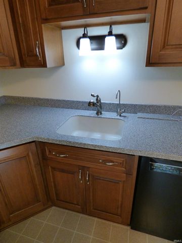 18250 Clairmont Drive, South Bend, IN 46637