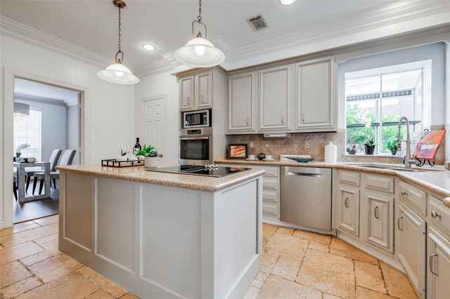 5534 Honor Drive, Houston, TX 77041