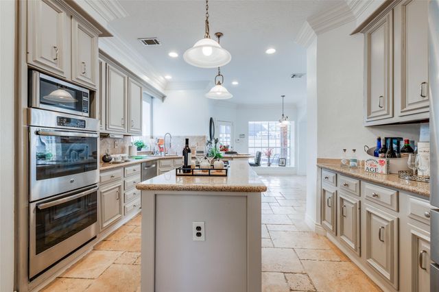5534 Honor Drive, Houston, TX 77041