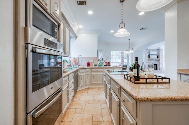 5534 Honor Drive, Houston, TX 77041