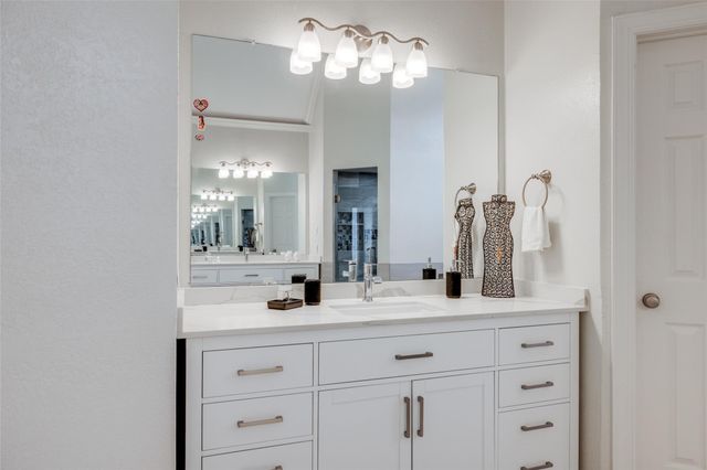 5534 Honor Drive, Houston, TX 77041