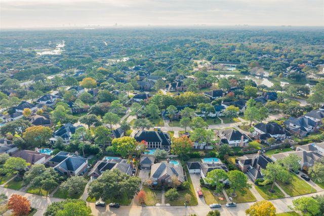 5534 Honor Drive, Houston, TX 77041