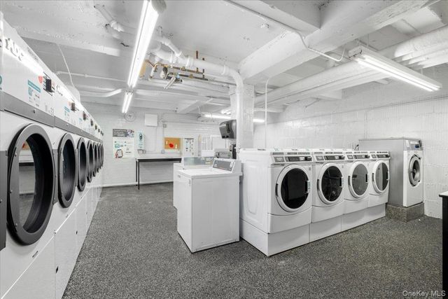 190 Garth Road 3R, Scarsdale, NY 10583