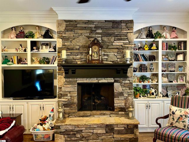 27 Cullen Court, Greer, SC 29650
