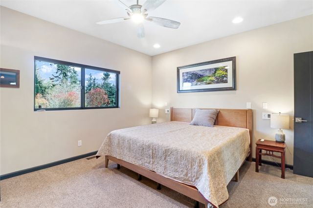 25641 Marine View Drive S, Des Moines, WA 98198