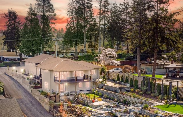 25641 Marine View Drive S, Des Moines, WA 98198