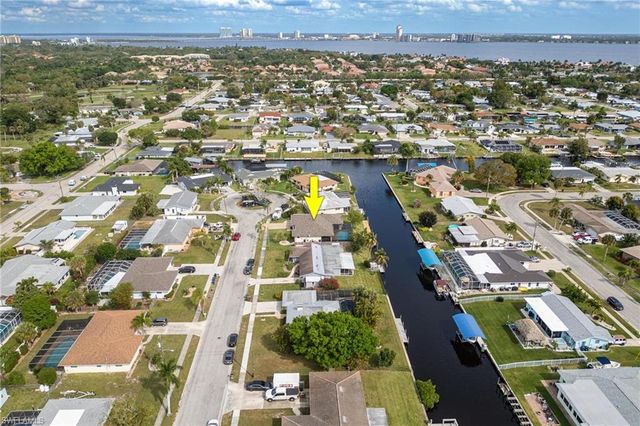 1719 W Bluewater TER, North Fort Myers, FL 33903