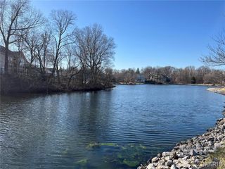 6020 Keebler Oaks Drive, Maryville, IL 62062
