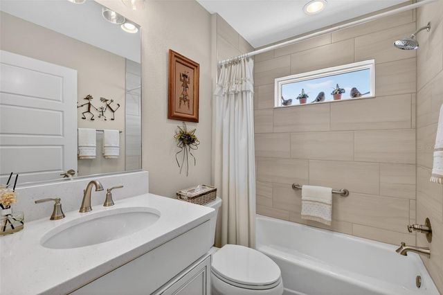 5769 SHEALY AVENUE, The Villages, FL 32163