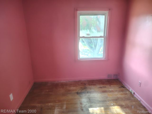 12945 Memorial Street, Detroit, MI 48227