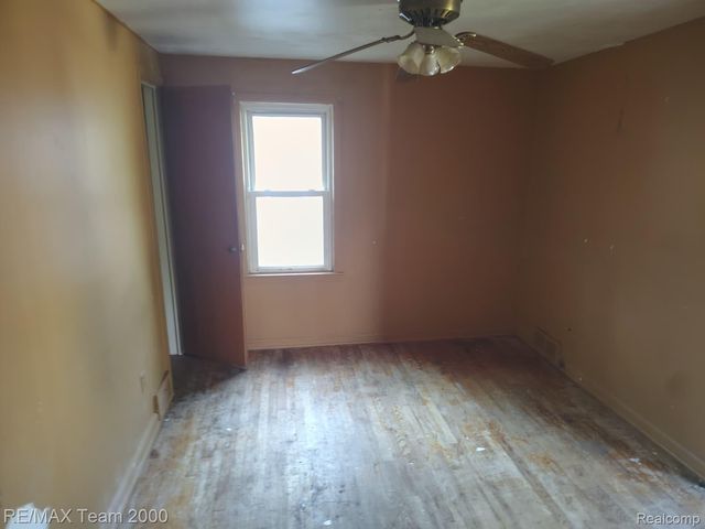 12945 Memorial Street, Detroit, MI 48227