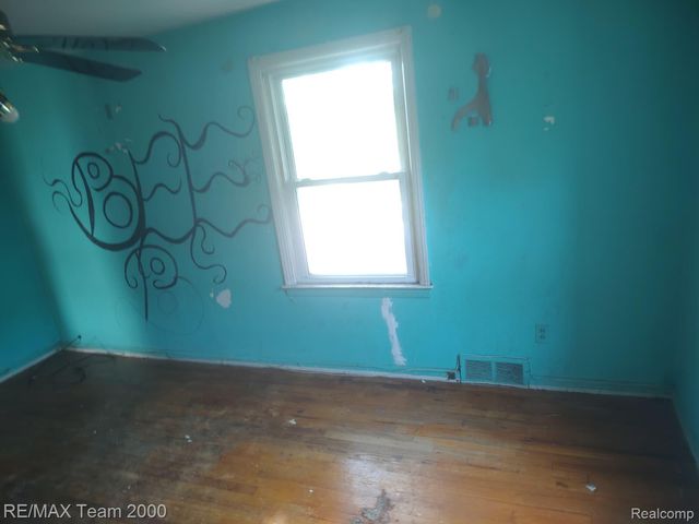 12945 Memorial Street, Detroit, MI 48227