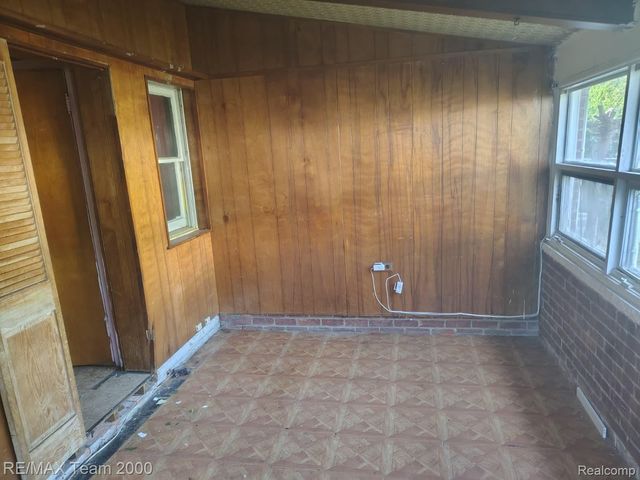 12945 Memorial Street, Detroit, MI 48227