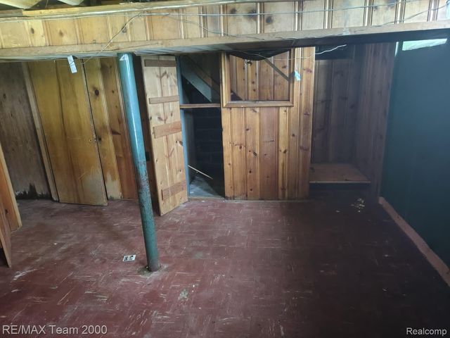 12945 Memorial Street, Detroit, MI 48227