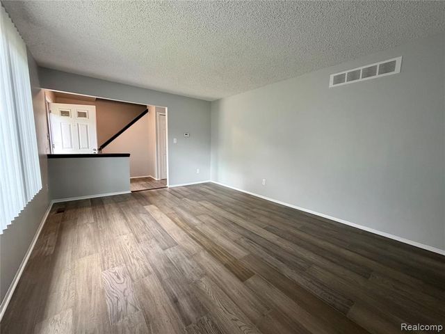 1746 Brookline Street, Canton, MI 48187