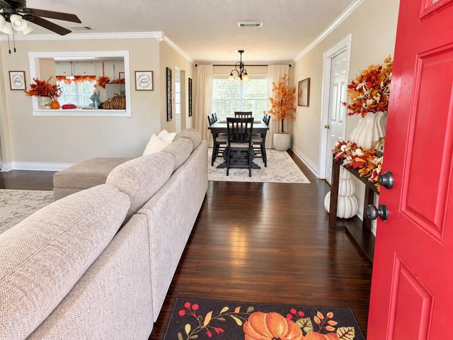8521 Western Drive, Houston, TX 77055