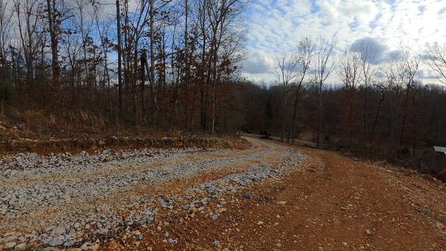 900 Norris Hollow Rd, Vanleer, TN 37181