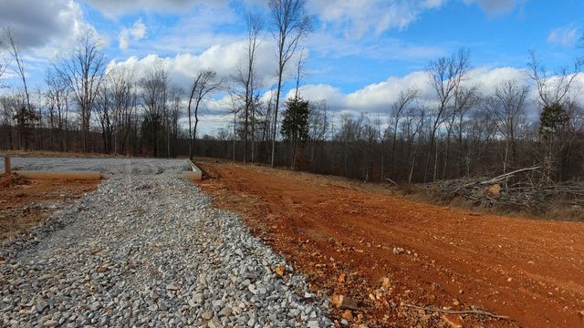 900 Norris Hollow Rd, Vanleer, TN 37181