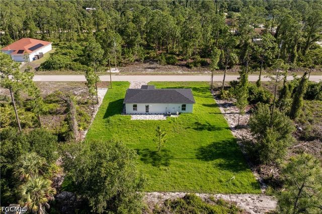 940 Berg ST E, Lehigh Acres, FL 33974
