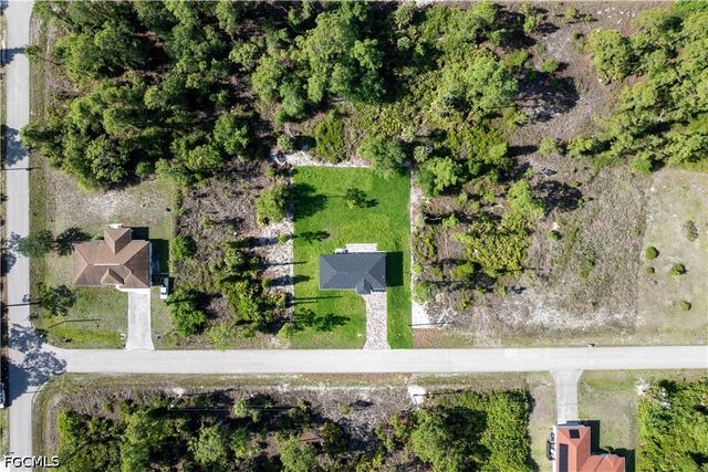 940 Berg ST E, Lehigh Acres, FL 33974