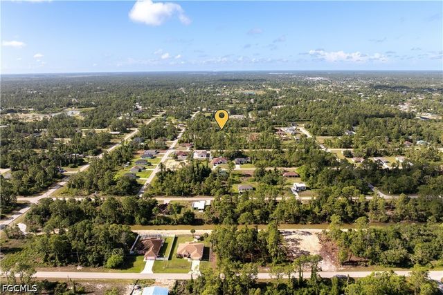 940 Berg ST E, Lehigh Acres, FL 33974