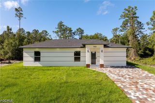940 Berg ST E, Lehigh Acres, FL 33974