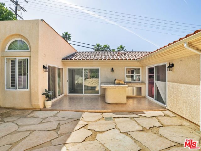 22780 Macfarlane Drive, Woodland Hills (los Angeles), CA 91364