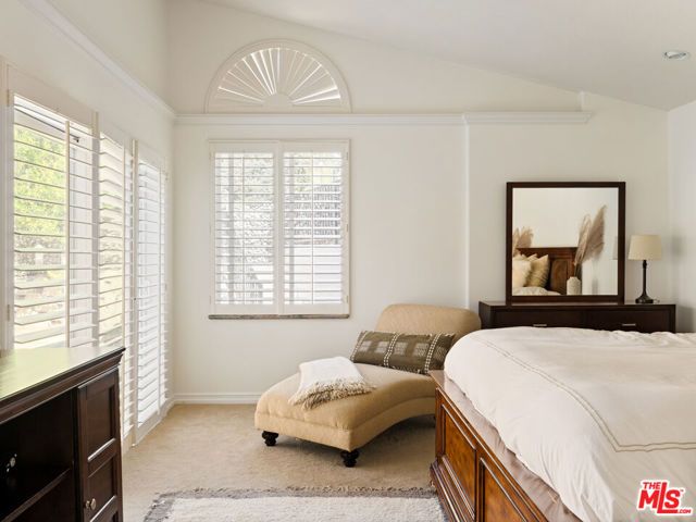 22780 Macfarlane Drive, Woodland Hills (los Angeles), CA 91364