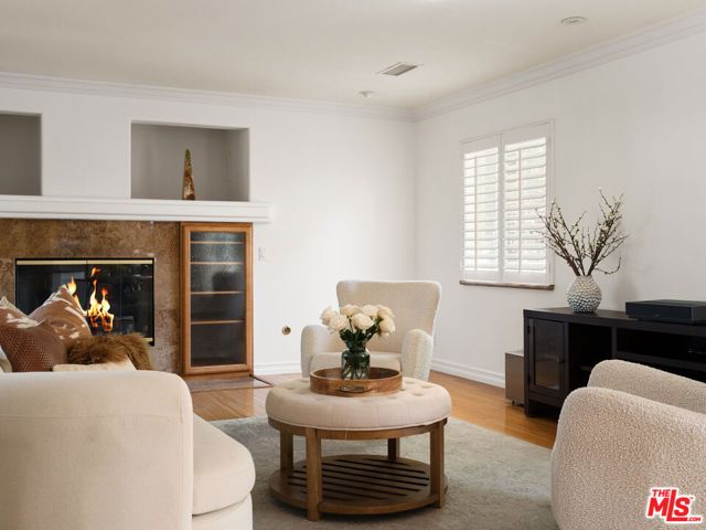 22780 Macfarlane Drive, Woodland Hills (los Angeles), CA 91364