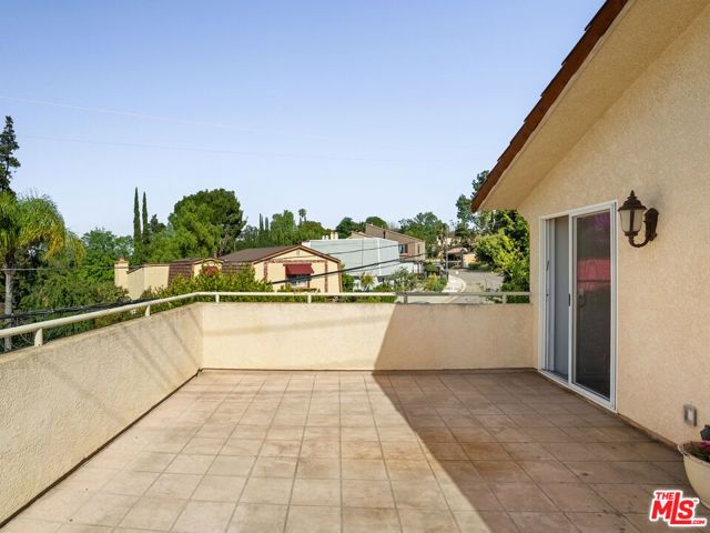 22780 Macfarlane Drive, Woodland Hills (los Angeles), CA 91364