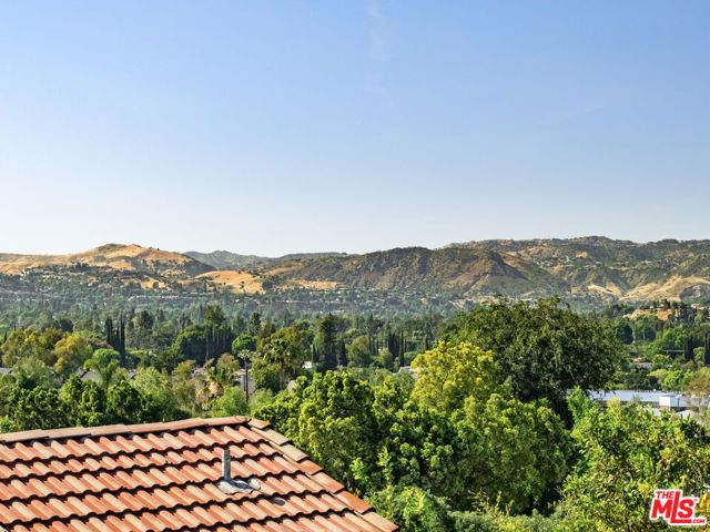 22780 Macfarlane Drive, Woodland Hills (los Angeles), CA 91364