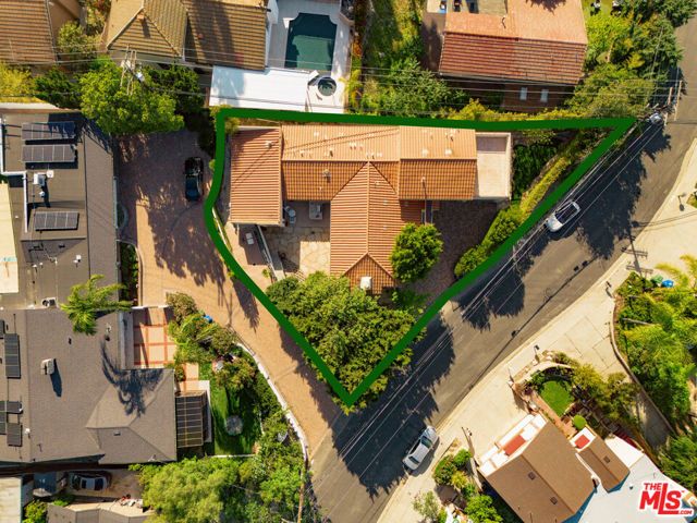 22780 Macfarlane Drive, Woodland Hills (los Angeles), CA 91364