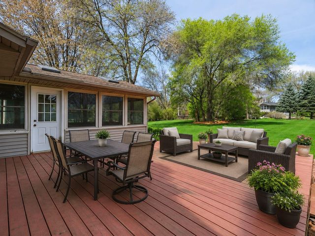 18130 19th Avenue N, Plymouth, MN 55447