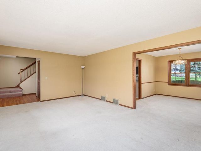 18130 19th Avenue N, Plymouth, MN 55447