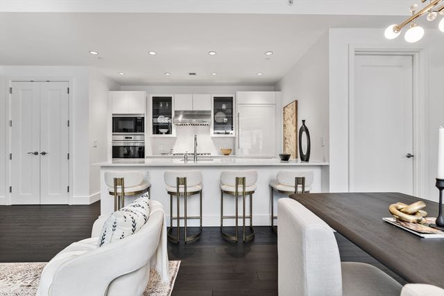 22 Liberty Drive 8H, Boston, MA 02210