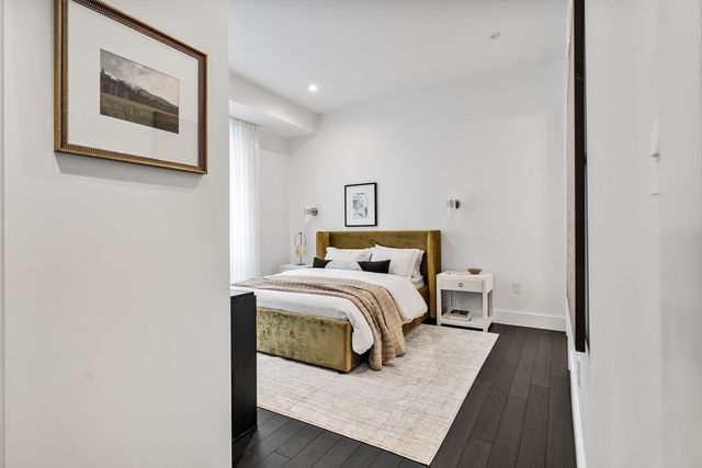 22 Liberty Drive 8H, Boston, MA 02210