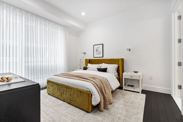 22 Liberty Drive 8H, Boston, MA 02210