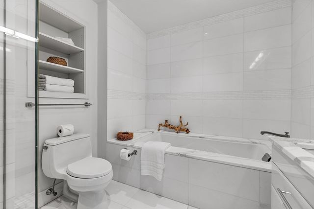 22 Liberty Drive 8H, Boston, MA 02210