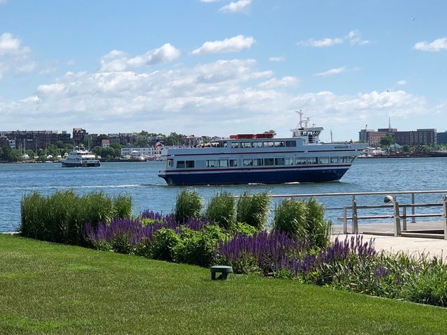 22 Liberty Drive 8H, Boston, MA 02210