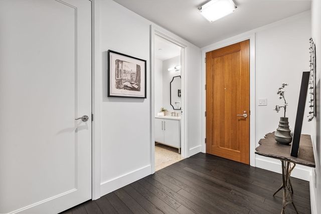 22 Liberty Drive 8H, Boston, MA 02210