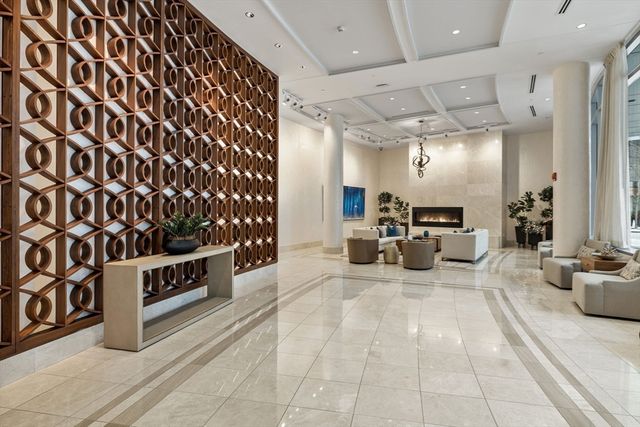 22 Liberty Drive 8H, Boston, MA 02210