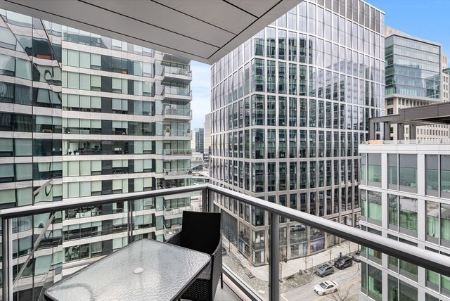 22 Liberty Drive 8H, Boston, MA 02210