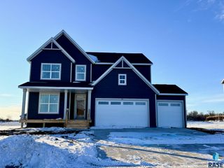 909 S Country Club Ave Avenue, Brandon, SD 57005