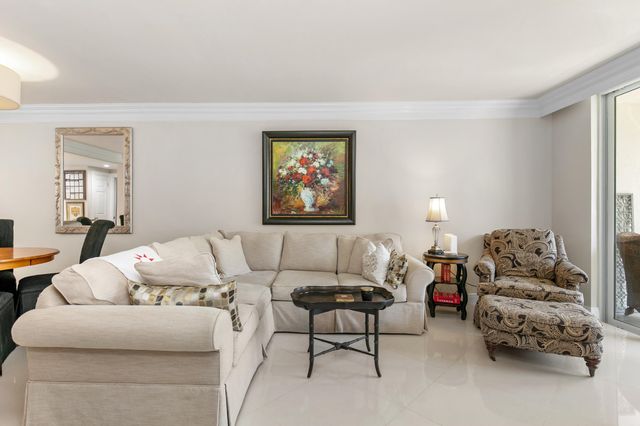 2731 NE 14th Street Causeway 407, Pompano Beach, FL 33062